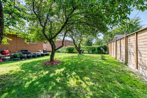 Photo 26 at 5 Earldown Drive, Richview, Toronto