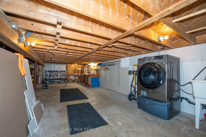Photo 35 at 93 Archdekin Drive, Queen Street Corridor, Brampton