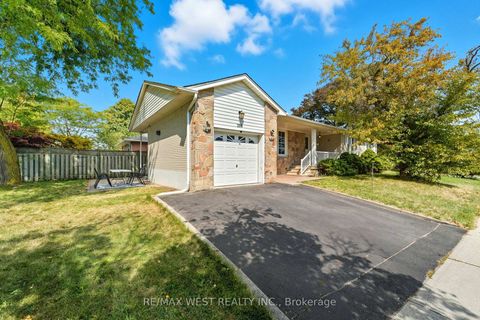Photo 0 at 204 Jeffcoat Drive, Clairville, Toronto