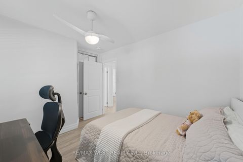 Photo 14 at 204 Jeffcoat Drive, Clairville, Toronto