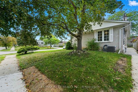 Photo 34 at 204 Jeffcoat Drive, Clairville, Toronto