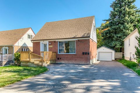 Photo 28 at 9 Berry Creek Drive, Kipling, Toronto