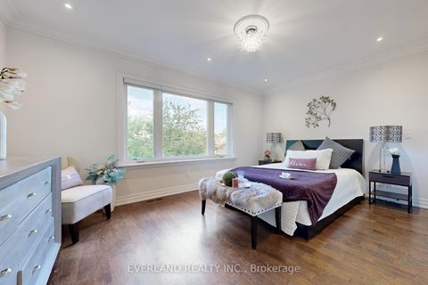 Photo 15 at 160B Finch Avenue E, Willowdale East, Toronto
