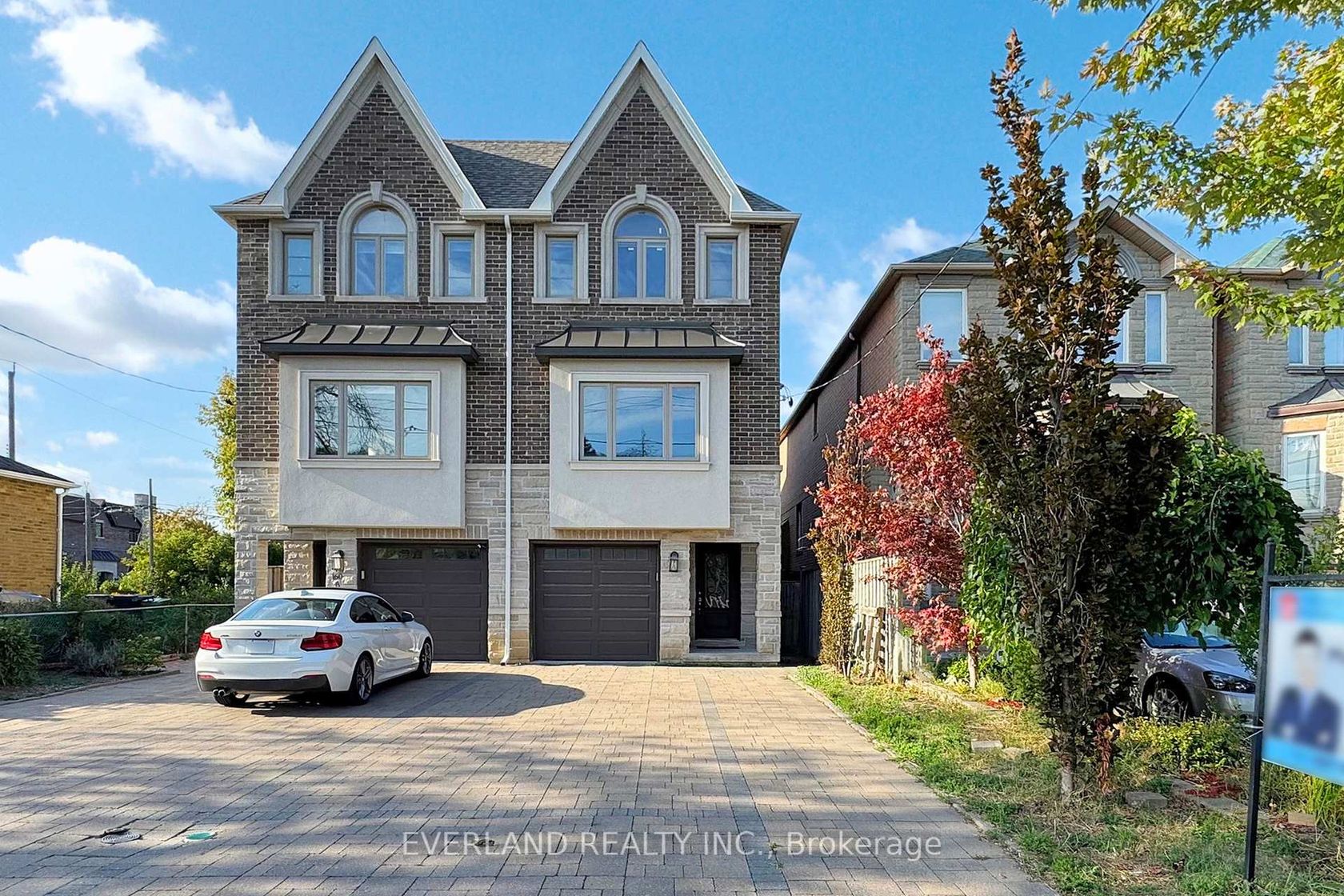 160B Finch Avenue E, Newtonbrook East, Toronto by Loree Meneguzzi Real Estate 160B Finch Avenue E, Newtonbrook East, Toronto
