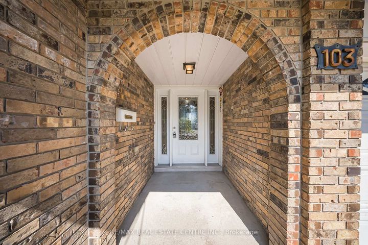 Photo 1 at 103 Forest Hill Crescent, Red Hill, Hamilton