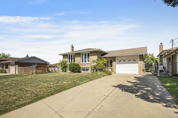 Photo 32 at 103 Forest Hill Crescent, Red Hill, Hamilton