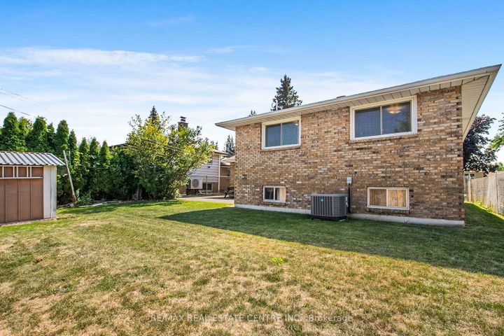 Photo 34 at 103 Forest Hill Crescent, Red Hill, Hamilton