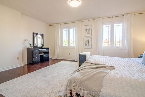 Photo 15 at 63 Holmbush Crescent, Steeles, Toronto