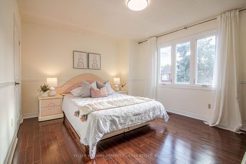 Photo 17 at 63 Holmbush Crescent, Steeles, Toronto