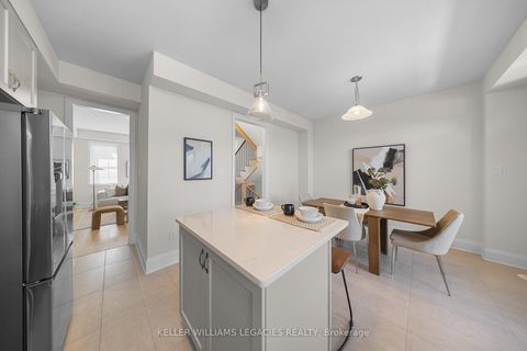 Photo 20 at 17 Kennisis Way, Maple, Vaughan
