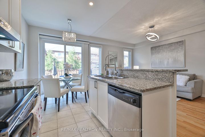 Photo 14 at 55 Stookes Crescent, Jefferson, Richmond Hill