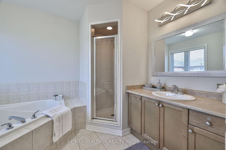 Photo 22 at 55 Stookes Crescent, Jefferson, Richmond Hill