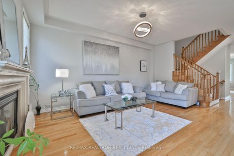 Photo 10 at 55 Stookes Crescent, Jefferson, Richmond Hill