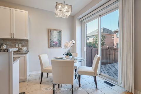 Photo 12 at 55 Stookes Crescent, Jefferson, Richmond Hill