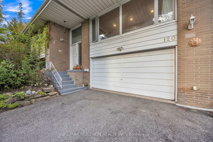 Photo 6 at 120 Laurentide Drive, Donalda, Toronto