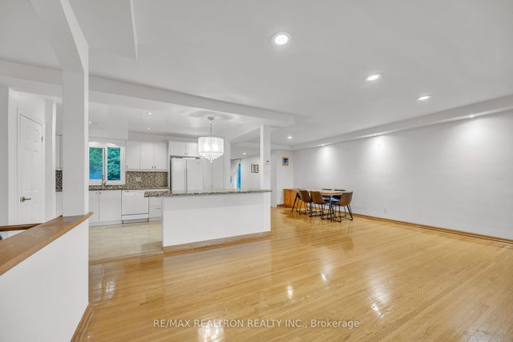 Photo 21 at 120 Laurentide Drive, Donalda, Toronto