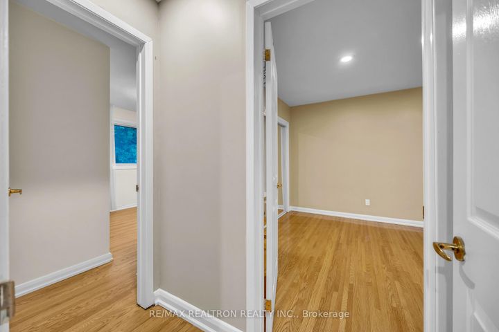 Photo 31 at 120 Laurentide Drive, Donalda, Toronto