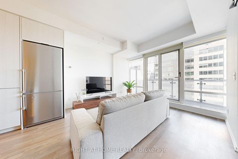 Photo 10 at 3312 - 1 Bloor Street E, Yonge Corridor, Toronto