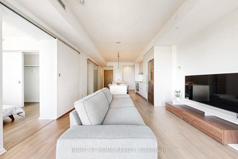 Photo 15 at 3312 - 1 Bloor Street E, Yonge Corridor, Toronto