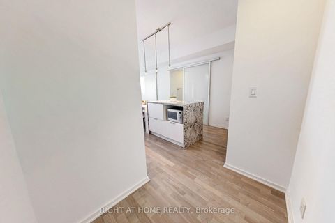 Photo 21 at 3312 - 1 Bloor Street E, Yonge Corridor, Toronto