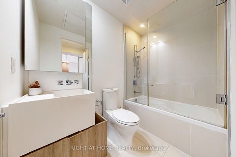 Photo 22 at 3312 - 1 Bloor Street E, Yonge Corridor, Toronto