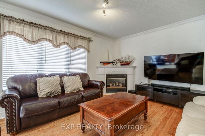 Photo 21 at 45 Marbleseed Crescent, Wellington, Brampton