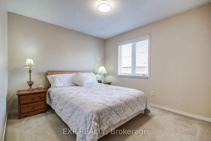 Photo 26 at 45 Marbleseed Crescent, Wellington, Brampton