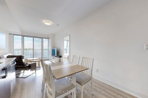 Photo 8 at 708 - 9608 Yonge Street, North Richvale, Richmond Hill