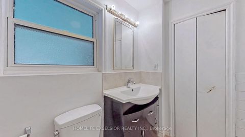 Photo 15 at 249 Palmer Avenue, Harding, Richmond Hill