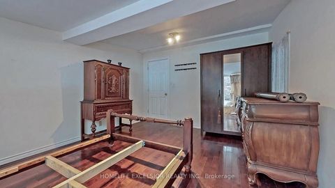 Photo 19 at 249 Palmer Avenue, Harding, Richmond Hill