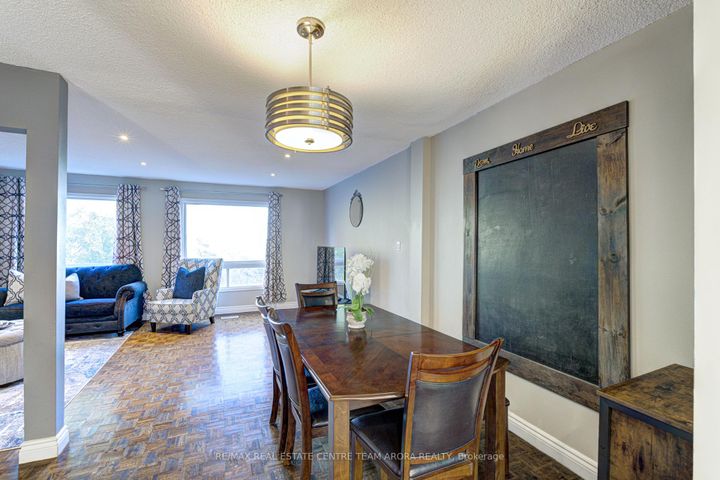 Photo 5 at 81 - 2050 Upper Middle Road, Brant Hills, Burlington
