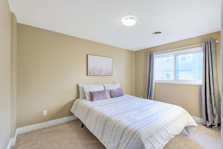 Photo 20 at 81 - 2050 Upper Middle Road, Brant Hills, Burlington