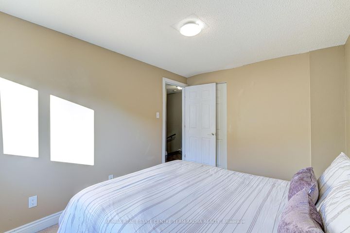 Photo 21 at 81 - 2050 Upper Middle Road, Brant Hills, Burlington