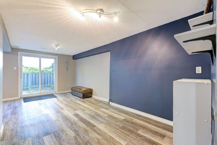 Photo 24 at 81 - 2050 Upper Middle Road, Brant Hills, Burlington