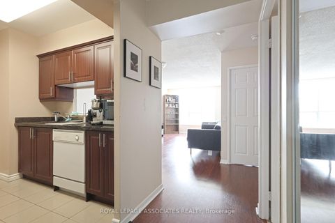Photo 3 at 208 - 21 Overlea Boulevard, Thorncliffe Park, Toronto