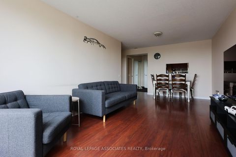 Photo 5 at 208 - 21 Overlea Boulevard, Thorncliffe Park, Toronto
