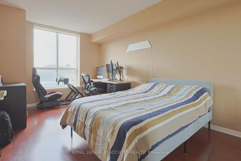 Photo 7 at 208 - 21 Overlea Boulevard, Thorncliffe Park, Toronto
