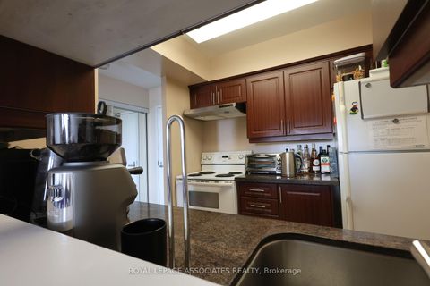 Photo 12 at 208 - 21 Overlea Boulevard, Thorncliffe Park, Toronto