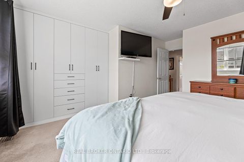 Photo 14 at 89 Bentley Crescent, 400 West, Barrie