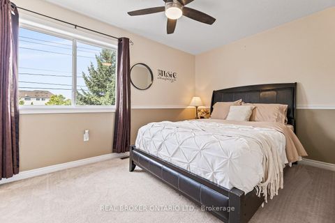 Photo 18 at 89 Bentley Crescent, 400 West, Barrie