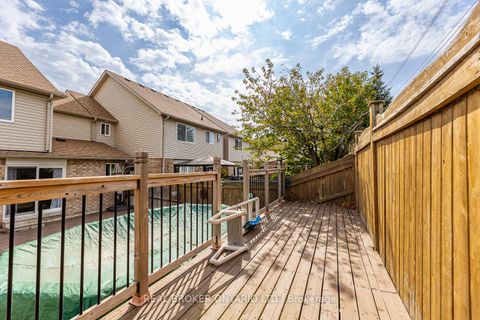 Photo 27 at 89 Bentley Crescent, 400 West, Barrie