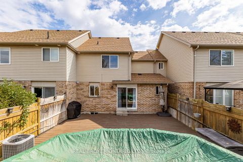 Photo 29 at 89 Bentley Crescent, 400 West, Barrie