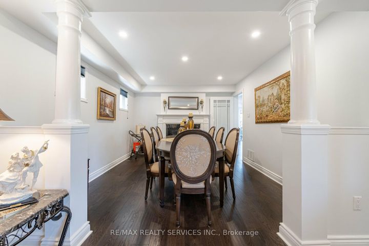 Photo 6 at 5749 Greensboro Drive, Central Erin Mills, Mississauga