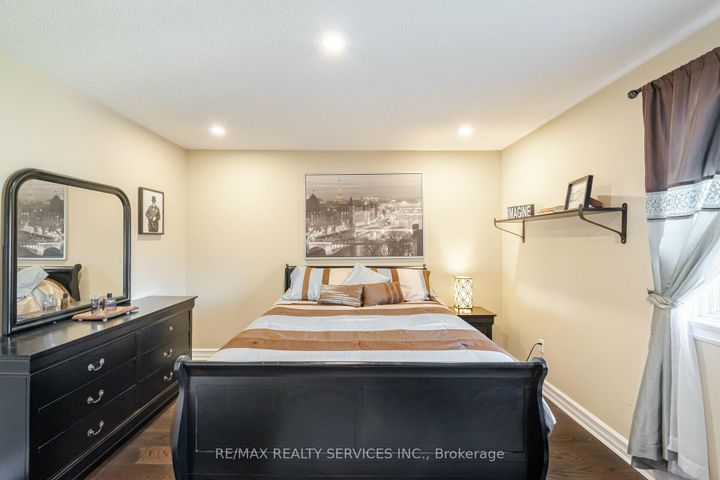 Photo 21 at 5749 Greensboro Drive, Central Erin Mills, Mississauga