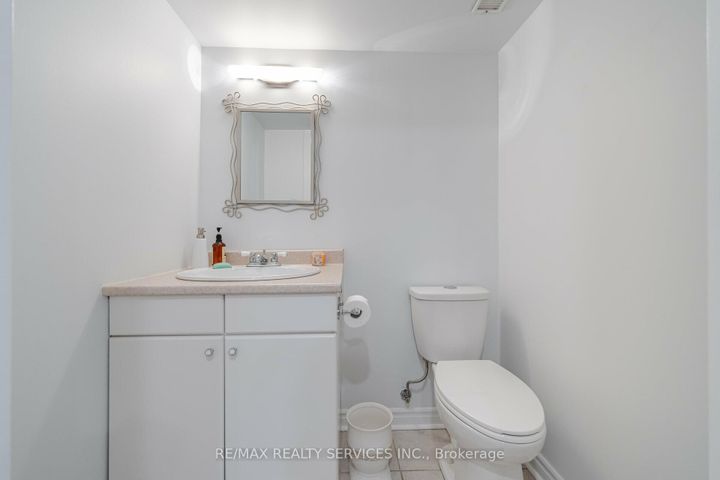 Photo 38 at 5749 Greensboro Drive, Central Erin Mills, Mississauga