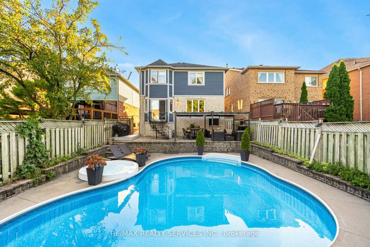 Photo 49 at 5749 Greensboro Drive, Central Erin Mills, Mississauga