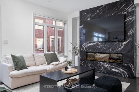 Photo 21 at 94 Glazebrook Drive, East Woodbridge, Vaughan