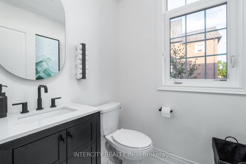 Photo 30 at 94 Glazebrook Drive, East Woodbridge, Vaughan