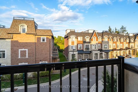 Photo 35 at 94 Glazebrook Drive, East Woodbridge, Vaughan