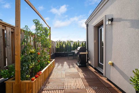 Photo 46 at 94 Glazebrook Drive, East Woodbridge, Vaughan